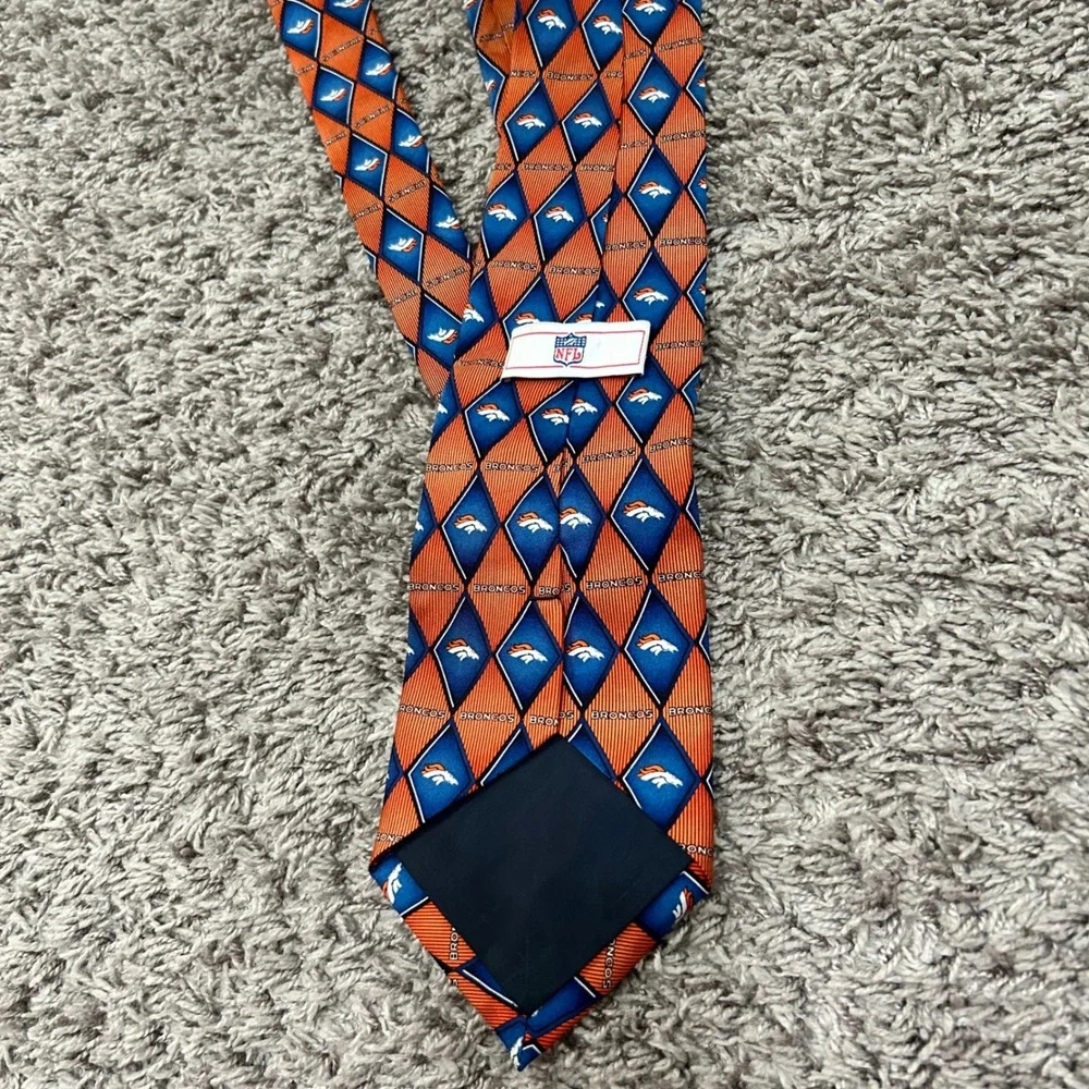 NFL Denver Broncos Mens Silk Necktie Orange Blue Diamond Logo‎ Pattern Tie
